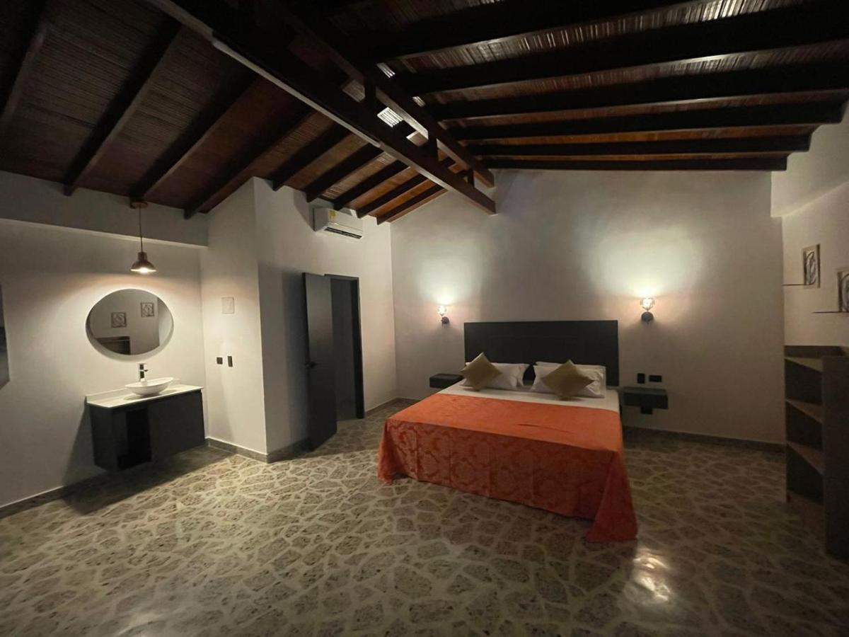 Hotel Ofix