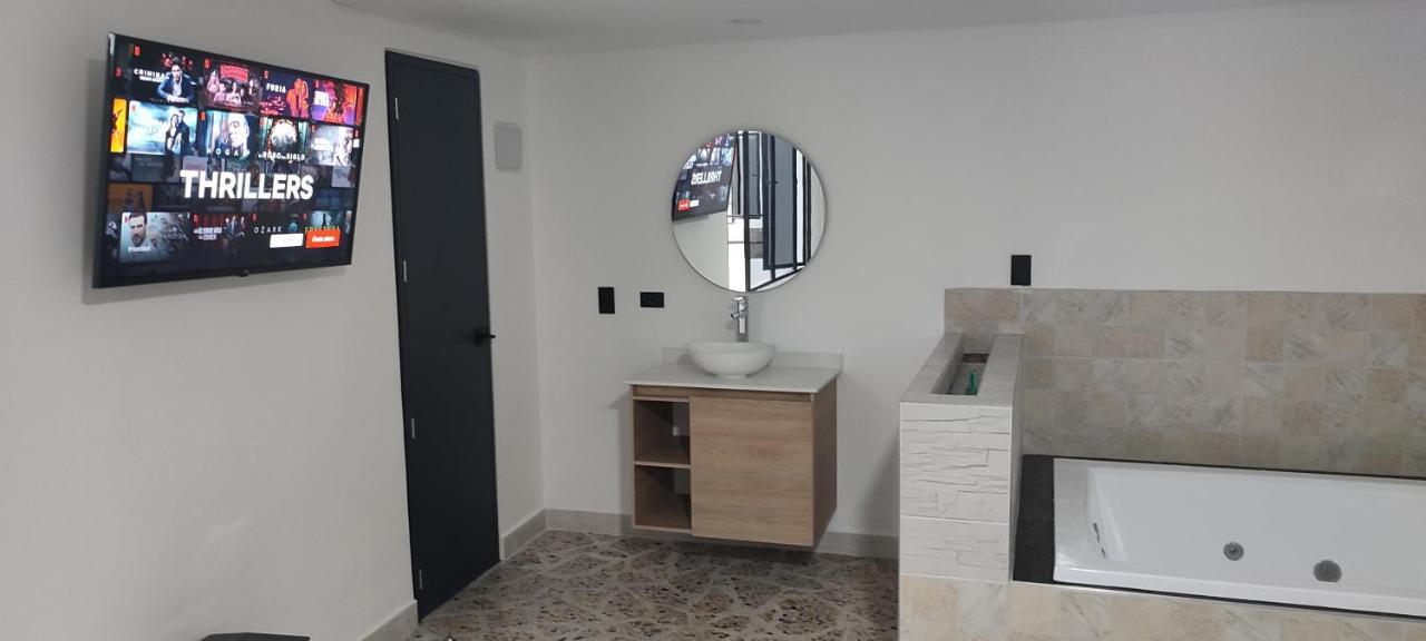 Hotel Ofix Hotel Medellín