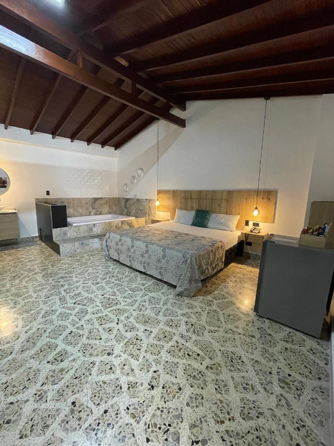 Hotel Ofix