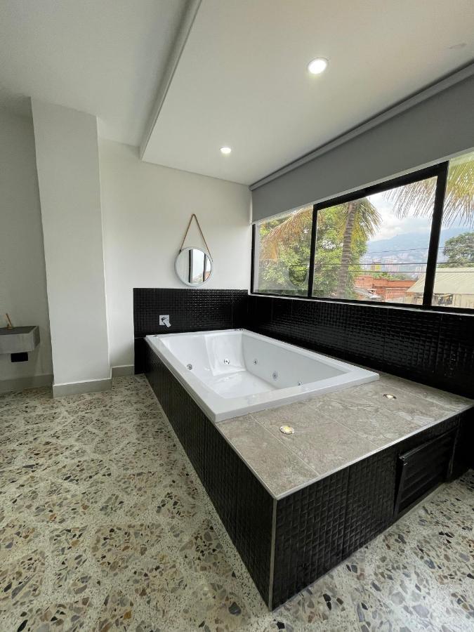 Hotel Ofix * Medellín