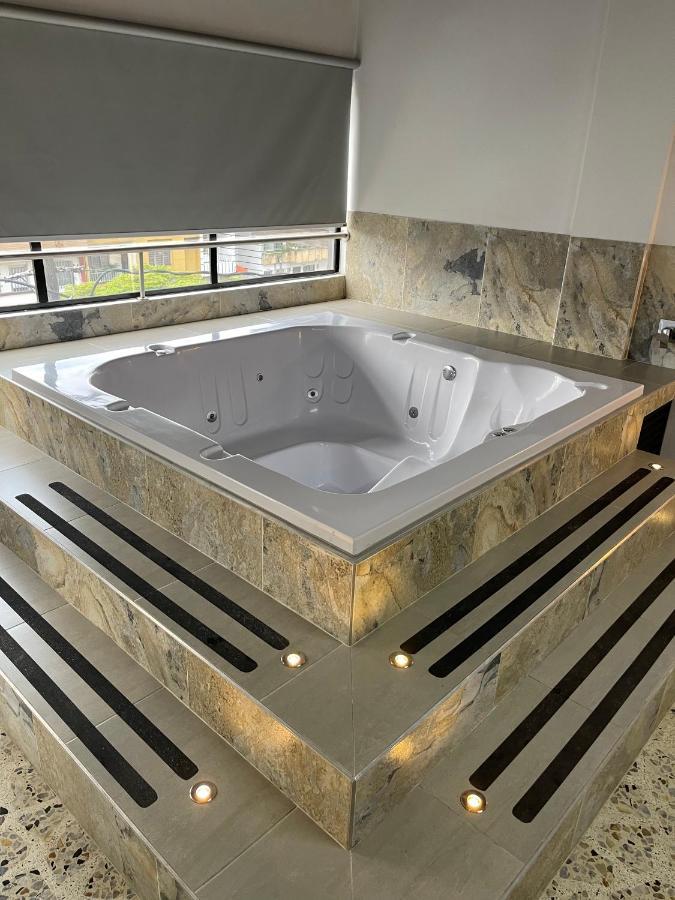 Hotel Ofix Medellín